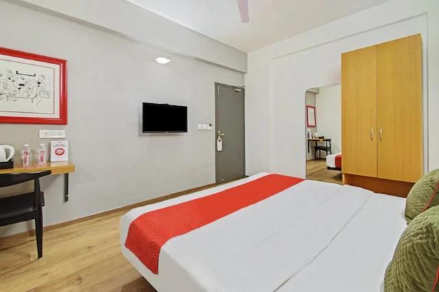 Kanak Beacon Hotel - Ashram Road Ахмедабад Екстер'єр фото